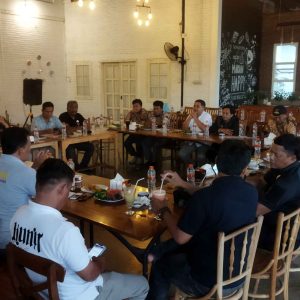 DPC Papdesi Jepara di pendopo RA. Kartini mengadakan acara pertemuan musyawarah pasca pelantikan. Acara rapat digelar pada hari Jum'at siang, 4/11/2022, di De Anglo Resto Jepara.